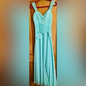 B. Smart mesh dress Size 12 aqua  color,  brochure simulation of diamond.